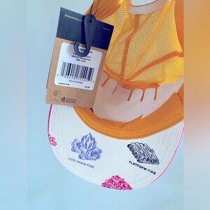 The North Face Class V Trucker Cap Gold Bear Graphic ✨ OS | pink white gold